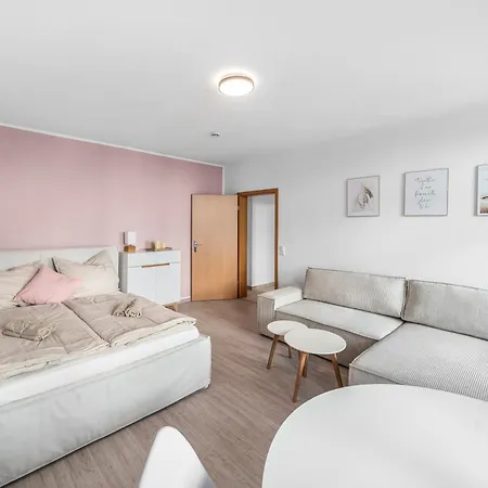 Lehastays - Apartment Buckau 14 I Kueche I Wlan I Smarttv I Innenhof Magdeburg Exterior photo