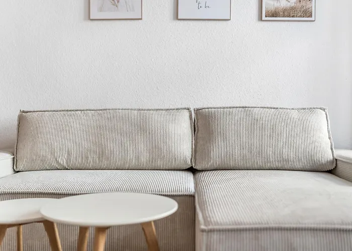Lehastays - Apartment Buckau 14 I Kueche I Wlan I Smarttv I Innenhof